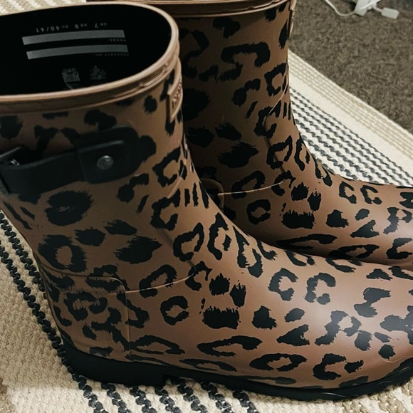 Hunter leopard Print Short Waterproof Rain Boots size 10 - Picture 3 of 8